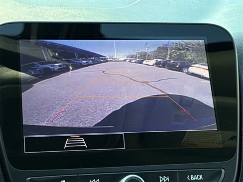 Used 2022 Chevrolet Malibu LT image 35