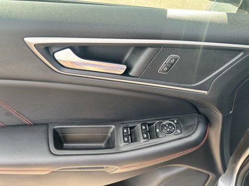 Certified 2022 Ford Edge ST-Line image 11