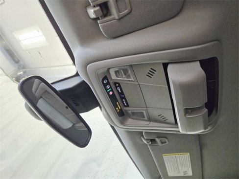 Used 2021 GMC Terrain SLE w/ Driver Convenience Package image 27
