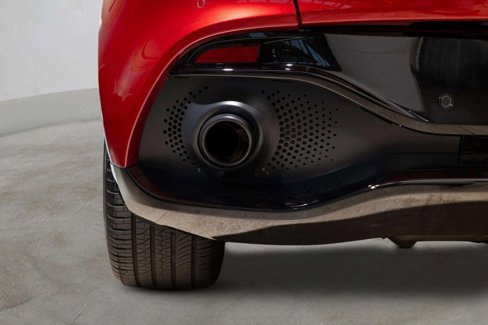 Used 2022 Aston Martin DBX image 34