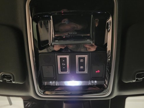 Used 2016 Land Rover Range Rover Supercharged image 20