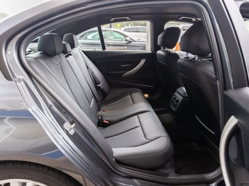 Used 2016 BMW 320i Sedan image 24