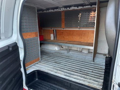 Used 2014 GMC Savana 2500 image 25