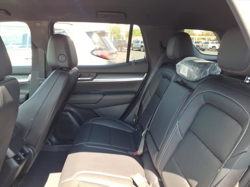 New 2026 GMC Terrain Elevation w/ Elevation Premium Package image 7