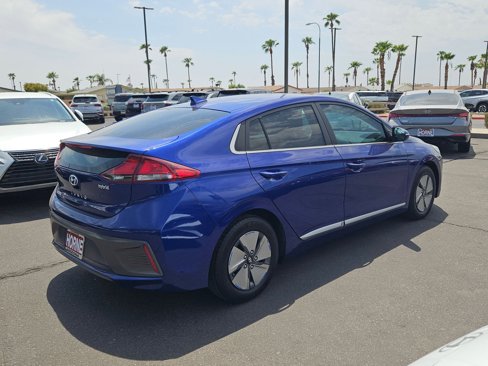 Used 2022 Hyundai Ioniq SE image 4