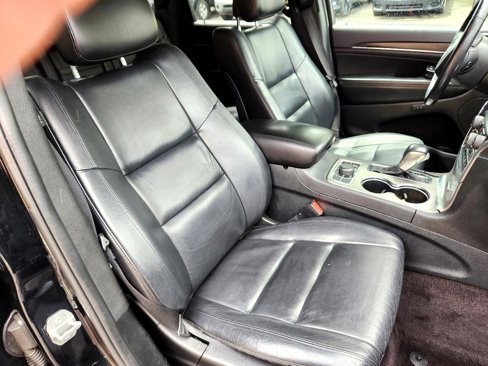 Used 2018 Jeep Grand Cherokee Limited image 18