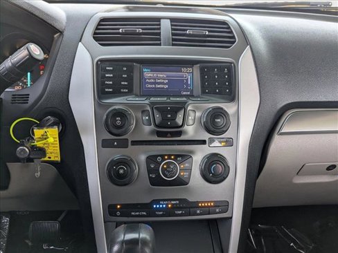 Used 2015 Ford Explorer FWD image 14