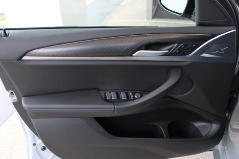 Used 2023 BMW X4 xDrive30i w/ M Sport Package image 14