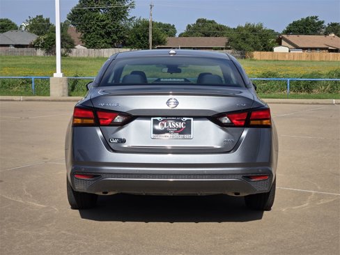 Used 2022 Nissan Altima 2.5 SV image 6