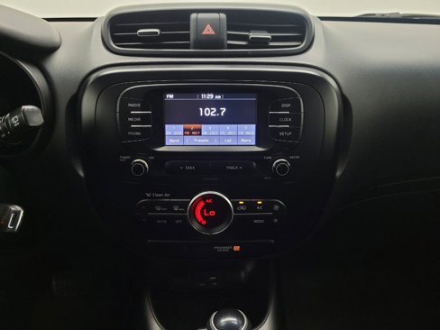 Used 2017 Kia Soul + image 25