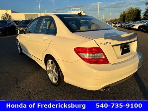 Used 2011 Mercedes-Benz C 300 Sport image 4
