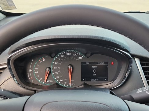 Used 2021 Chevrolet Trax LT w/ LT Convenience Package image 18