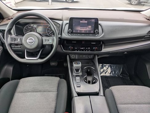 Used 2021 Nissan Rogue SV image 15