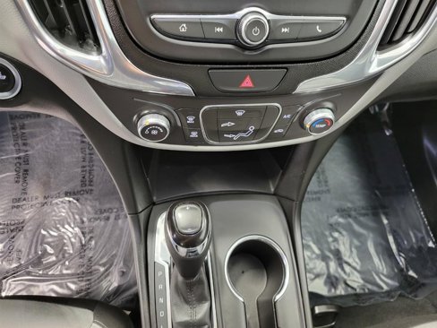 Used 2019 Chevrolet Equinox LT image 16