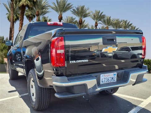 Used 2018 Chevrolet Colorado W/T image 2