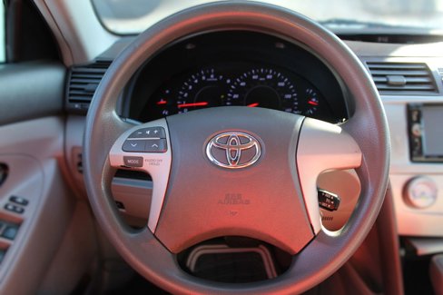 Used 2011 Toyota Camry image 11