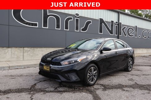Used 2023 Kia Forte LXS image 1