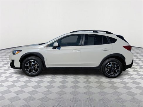 Used 2020 Subaru Crosstrek 2.0i Premium w/ Moonroof Package 2 image 4