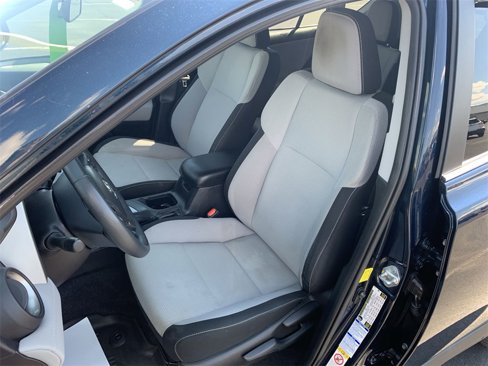 Used 2017 Toyota RAV4 XLE image 17