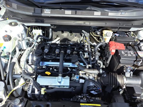 Used 2022 Nissan Kicks SV image 18