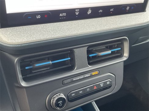 New 2025 Ford Maverick XLT image 18