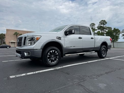 Used 2017 Nissan Titan PRO-4X image 2