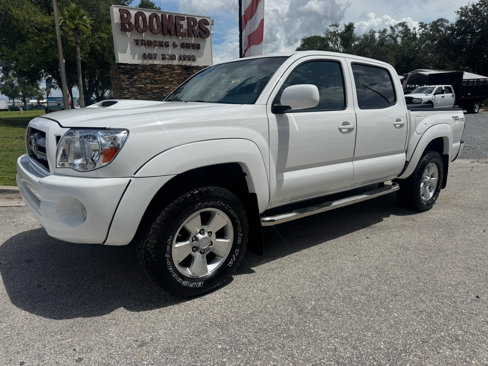 Used 2010 Toyota Tacoma PreRunner image 1