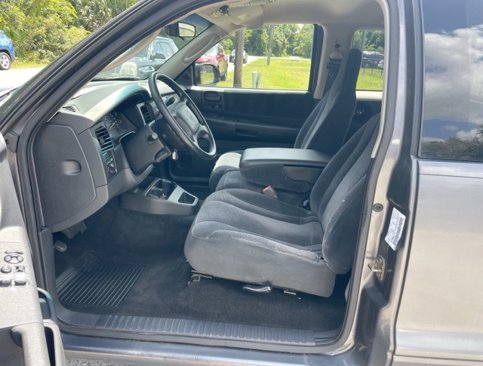 Used 2001 Dodge Dakota Sport image 2