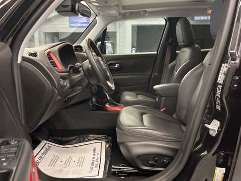 Used 2019 Jeep Renegade Trailhawk image 10