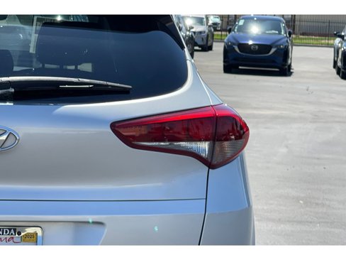 Used 2017 Hyundai Tucson SE image 16