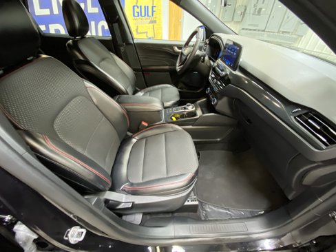 Used 2025 Ford Escape ST-Line Select image 27