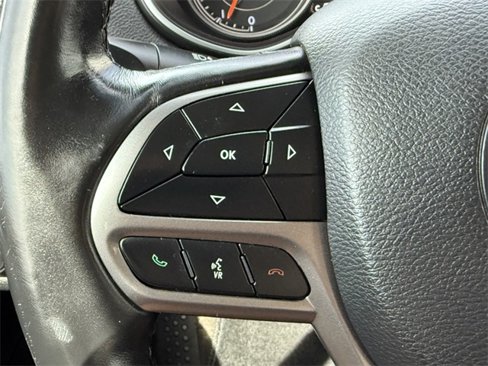 Used 2019 Jeep Cherokee Limited image 22