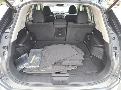 Used 2020 Nissan Rogue SV w/ Sun & Sound Touring Package image 7