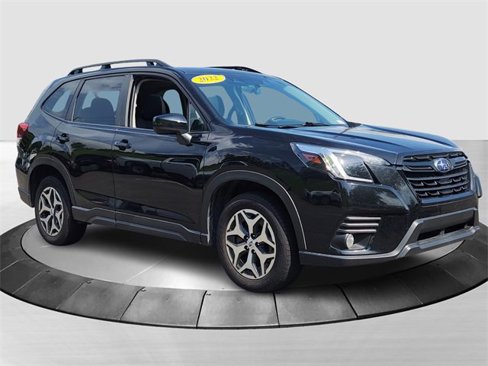Used 2022 Subaru Forester Premium image 1
