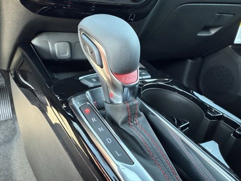 New 2026 Chevrolet Trax RS w/ Sunroof Package image 20