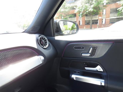 Certified 2024 Mercedes-Benz GLB 250 4MATIC image 18