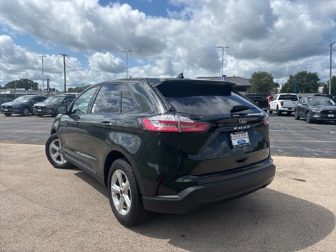 Certified 2024 Ford Edge SE image 6