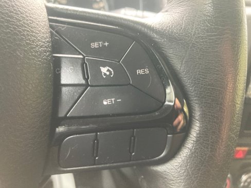 Used 2017 Jeep Renegade Altitude image 43