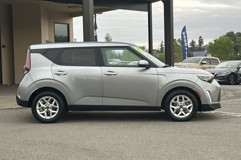 Used 2024 Kia Soul LX w/ Option Group 015 image 3