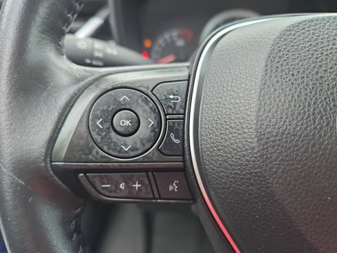 Used 2022 Toyota Corolla SE image 16