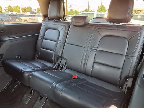 Used 2019 Lincoln Navigator Select w/ Technology Package image 19