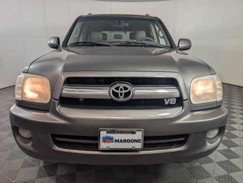 Used 2005 Toyota Sequoia Limited image 2