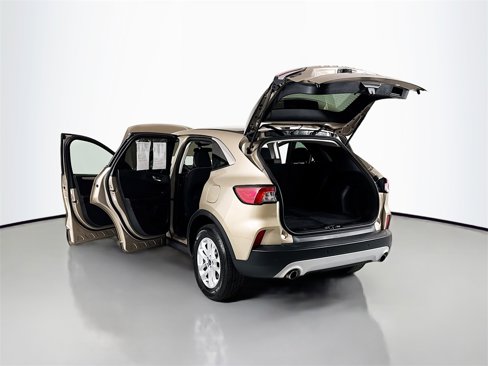 Used 2021 Ford Escape SE image 27
