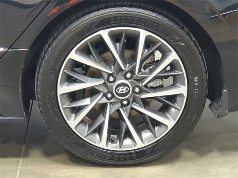 Used 2021 Hyundai Sonata Limited image 9