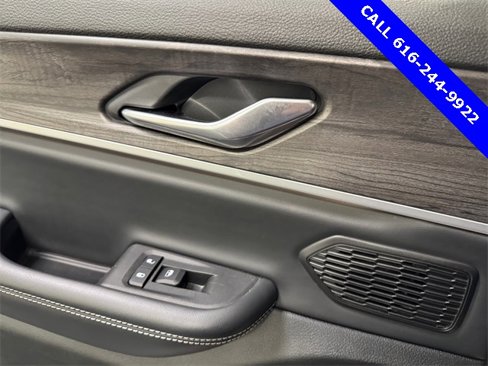 Used 2021 Jeep Grand Cherokee L Limited image 18