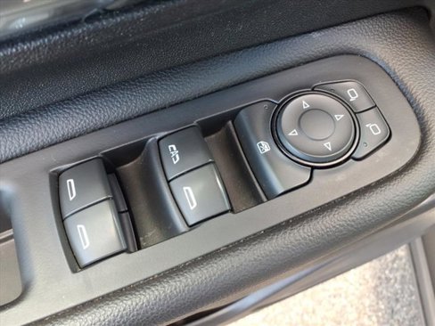 Used 2020 GMC Terrain SLE w/ Driver Convenience Package image 18