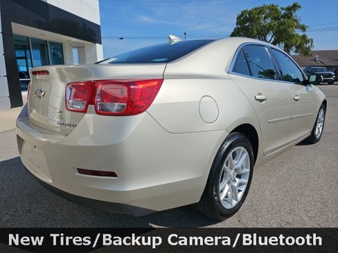 Used 2015 Chevrolet Malibu LT w/ Power Convenience Package image 7