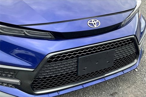 Used 2021 Toyota Corolla SE w/ SE Premium Package image 31