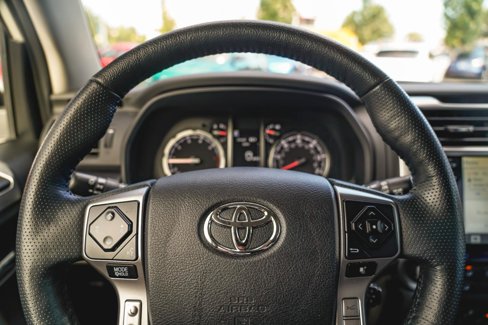 Used 2023 Toyota 4Runner Limited image 21