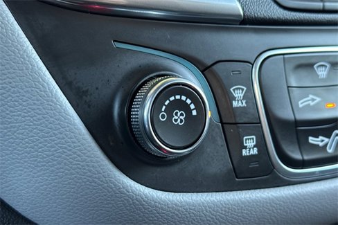 Used 2022 Chevrolet Equinox LT image 29